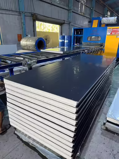 Tấm panel xám than gân Nhật Thành